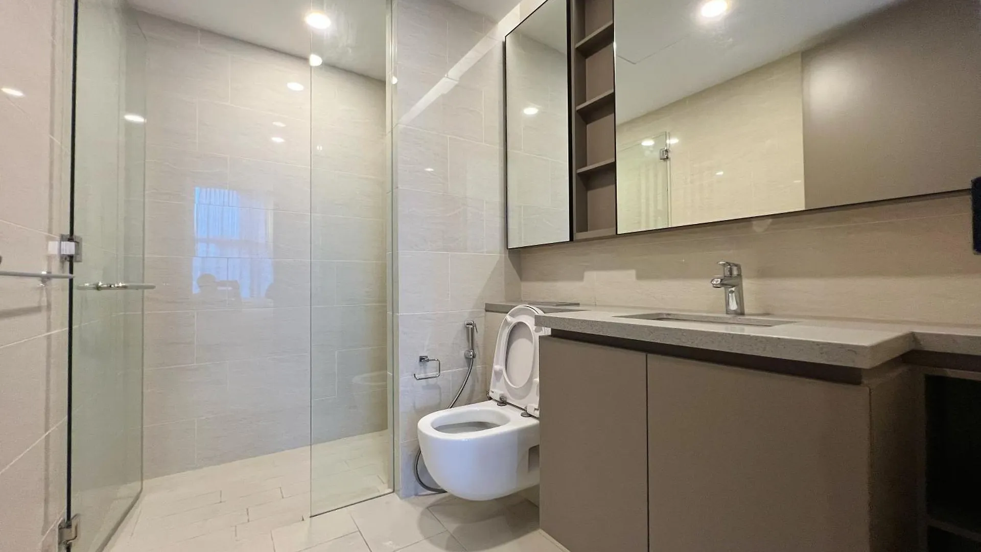 Eaton Suites Klcc By Qc Куала-Лумпур 0*,