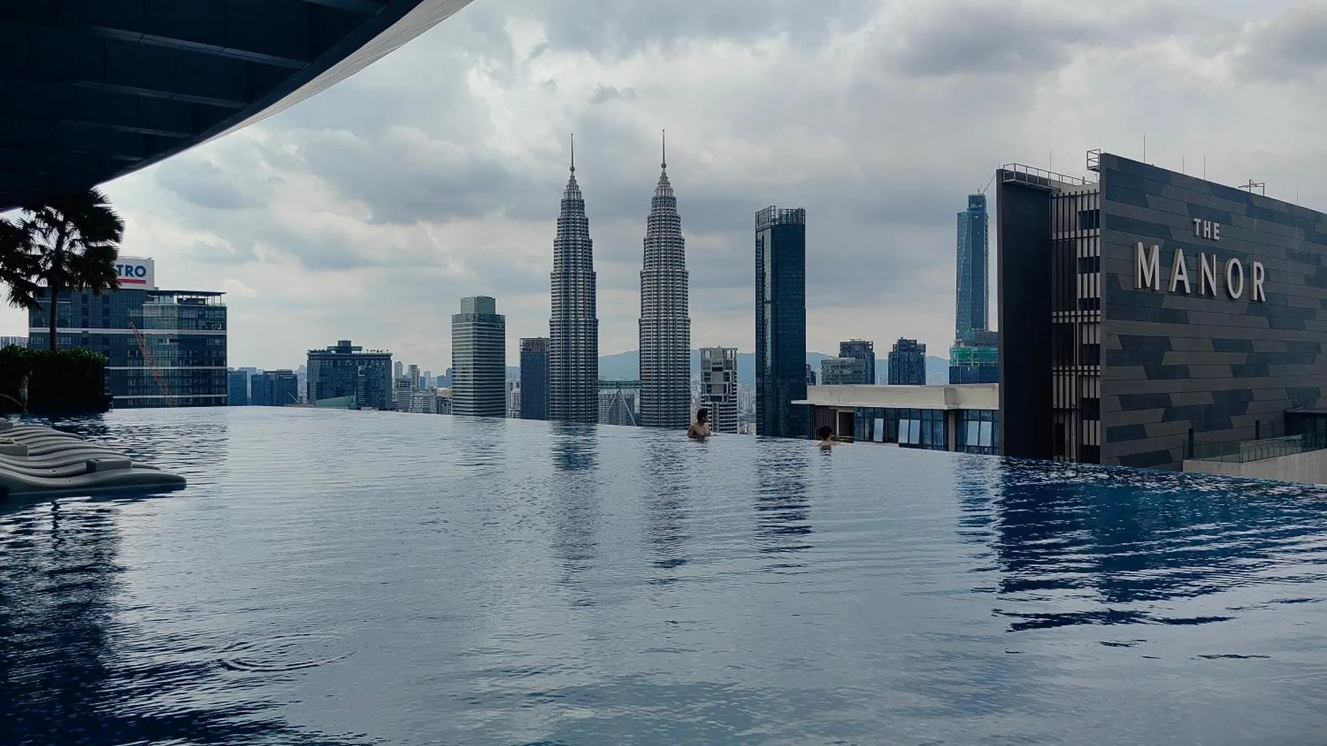 Апарт-отель Eaton Suites Klcc By Qc Куала-Лумпур